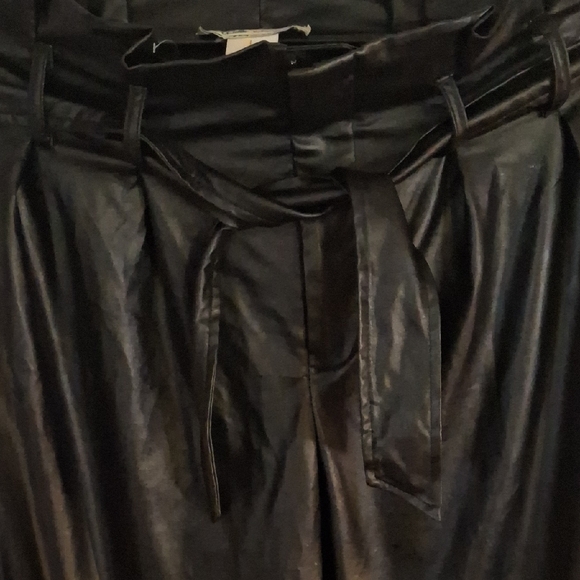 Flying Tomato Black Wide-Leg Dress Pants - Picture 6 of 13